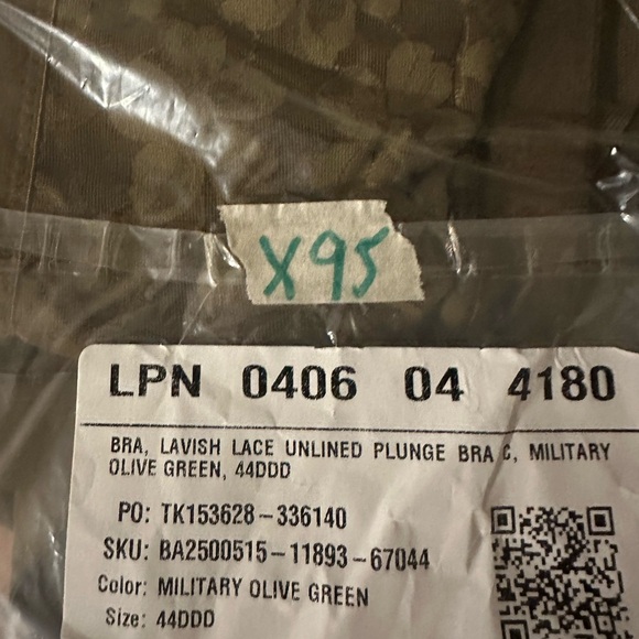 NWT, Savage X Fenty, LAVISH LACE UNLINED PLUNGE BRA, Military Olive Green, 44DDD - Picture 6 of 6
